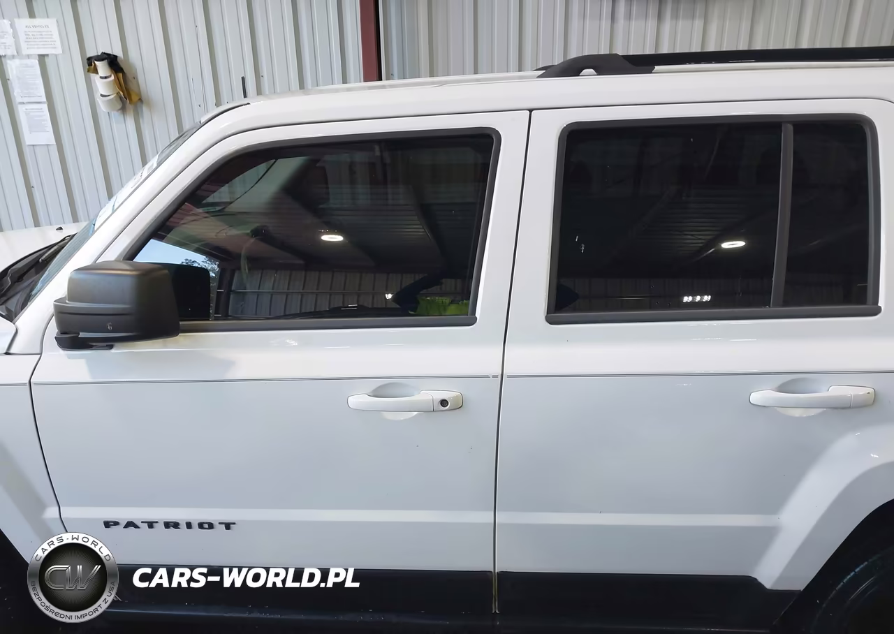 2015 Jeep Patriot Altitude Edition VIN:1C4NJPBA9FD308545 - 15