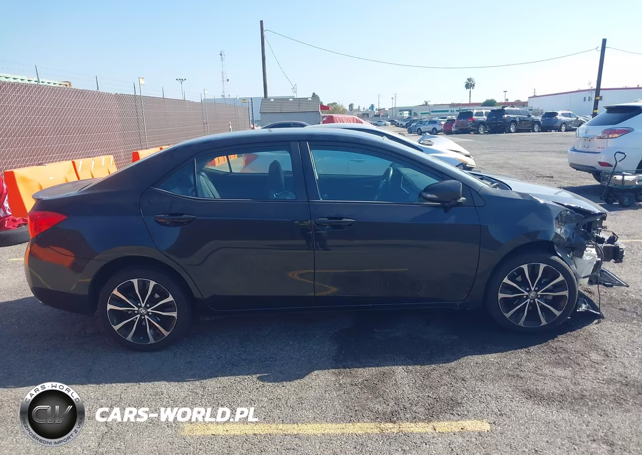 2017 Toyota Corolla Se VIN:5YFBURHE9HP601832 - 14