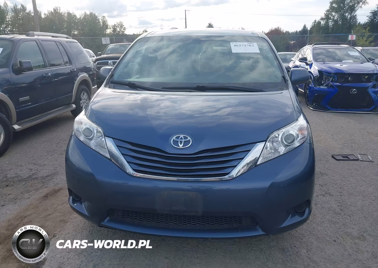 2015 Toyota Sienna Le 8 Passenger VIN:5TDKK3DC9FS572943 - 12