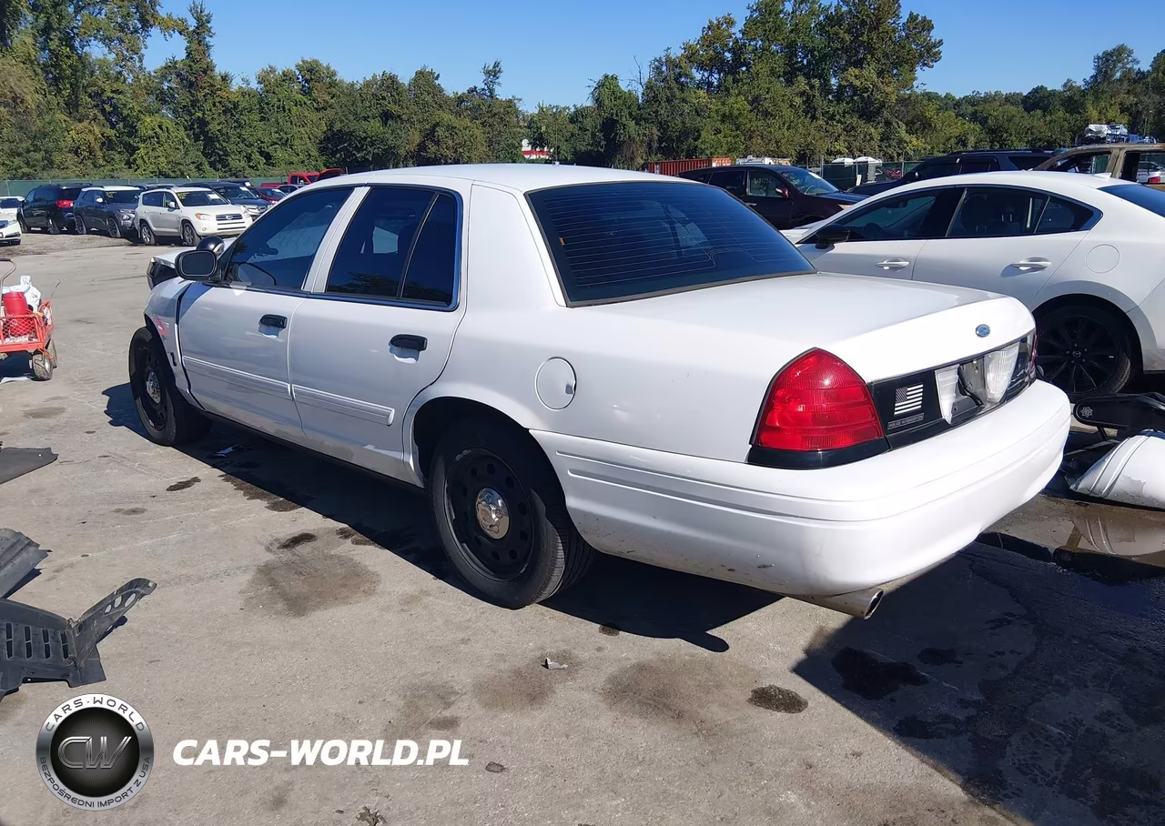 2011 Ford Crown Victoria Police Interceptor VIN:2FABP7BVXBX160001 - 3