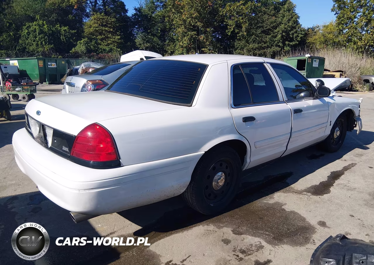2011 Ford Crown Victoria Police Interceptor VIN:2FABP7BVXBX160001 - 4