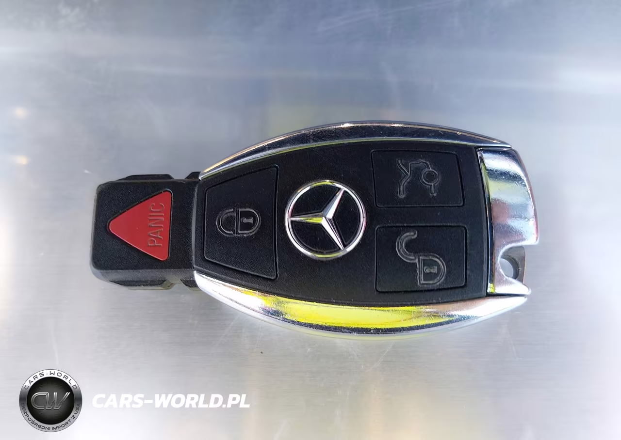 2018 Mercedes-Benz C 300 VIN:55SWF4JB6JU263207 - 11
