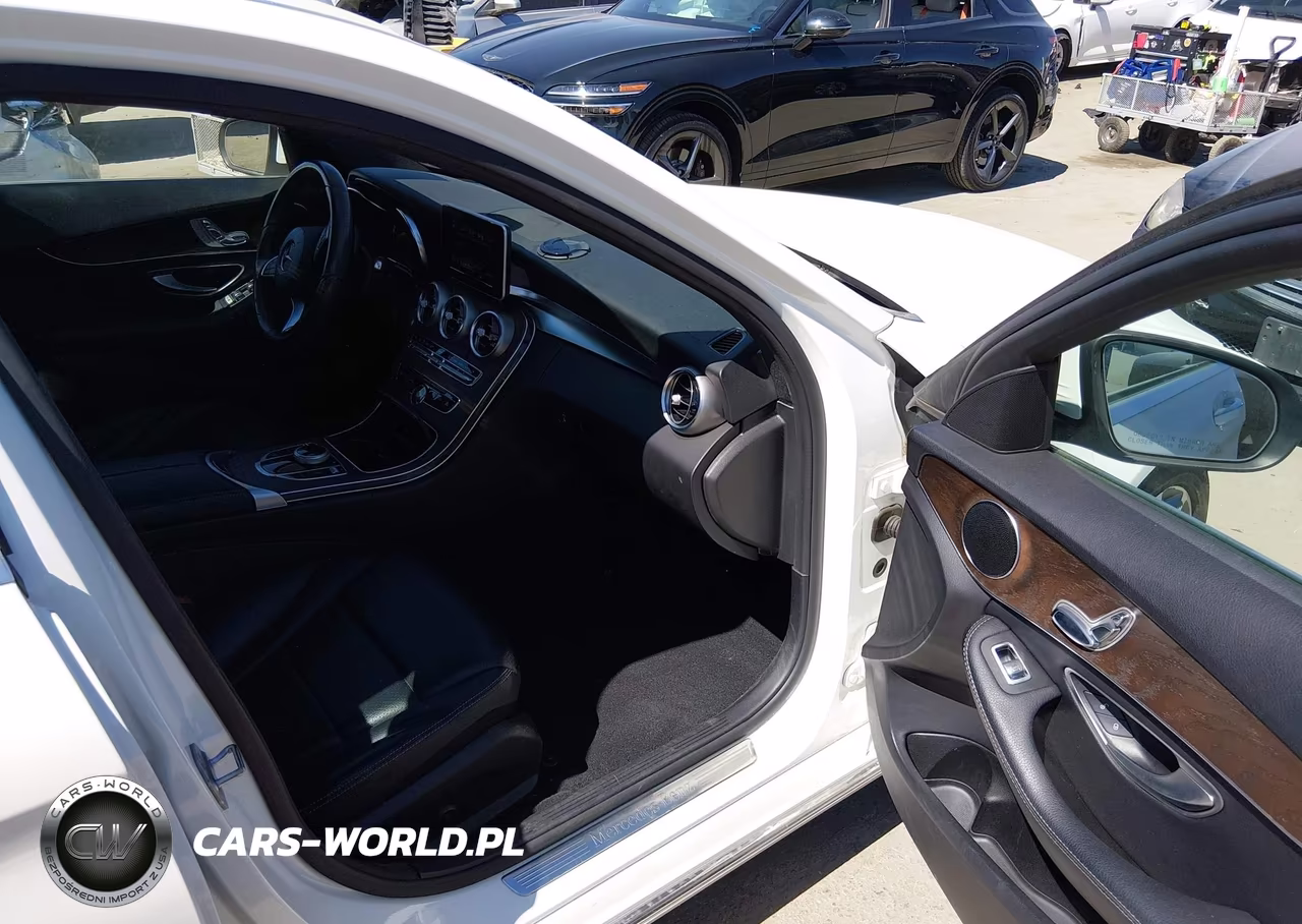 2018 Mercedes-Benz C 300 VIN:55SWF4JB6JU263207 - 5