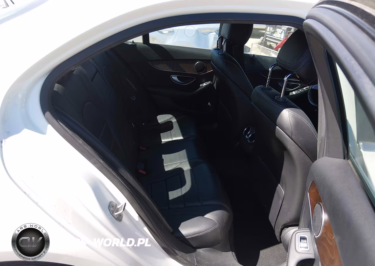 2018 Mercedes-Benz C 300 VIN:55SWF4JB6JU263207 - 8