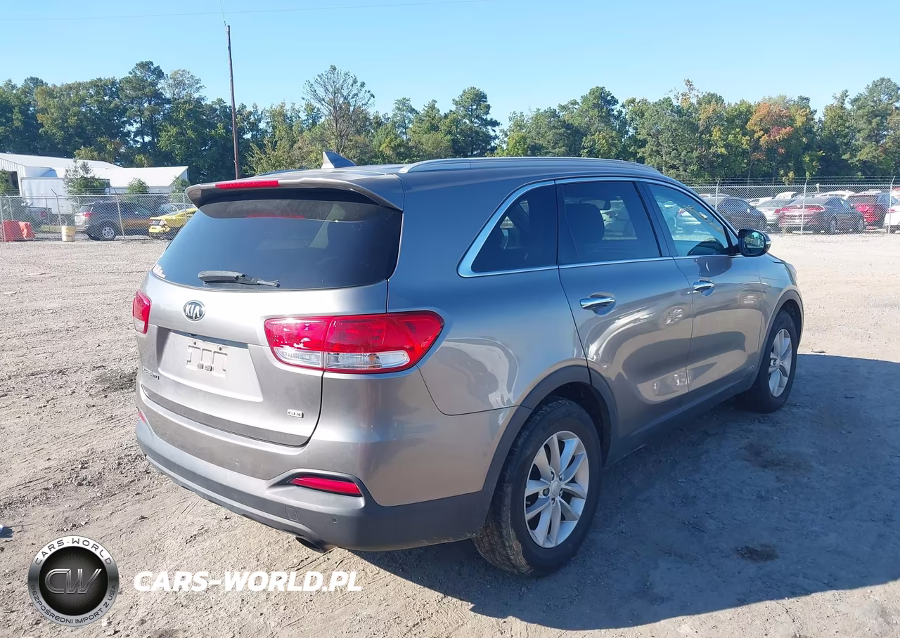2016 Kia Sorento 2.4L Lx VIN:5XYPGDA3XGG042917 - 4