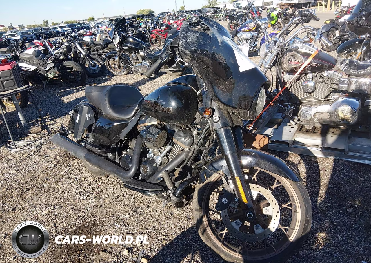 2022 Harley-Davidson Flhxst