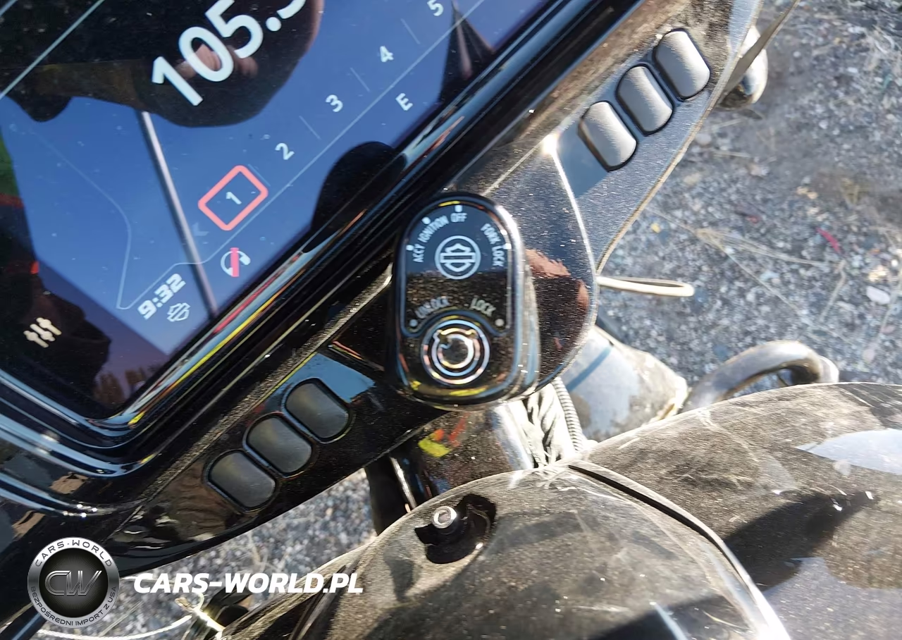 2022 Harley-Davidson Flhxst VIN:1HD1ABL16NB611307 - 11
