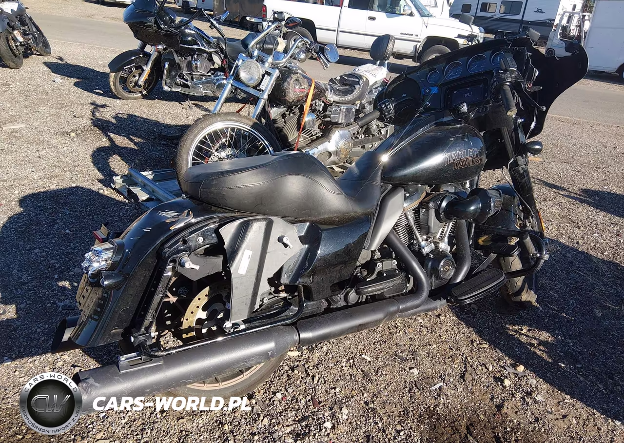 2022 Harley-Davidson Flhxst VIN:1HD1ABL16NB611307 - 4