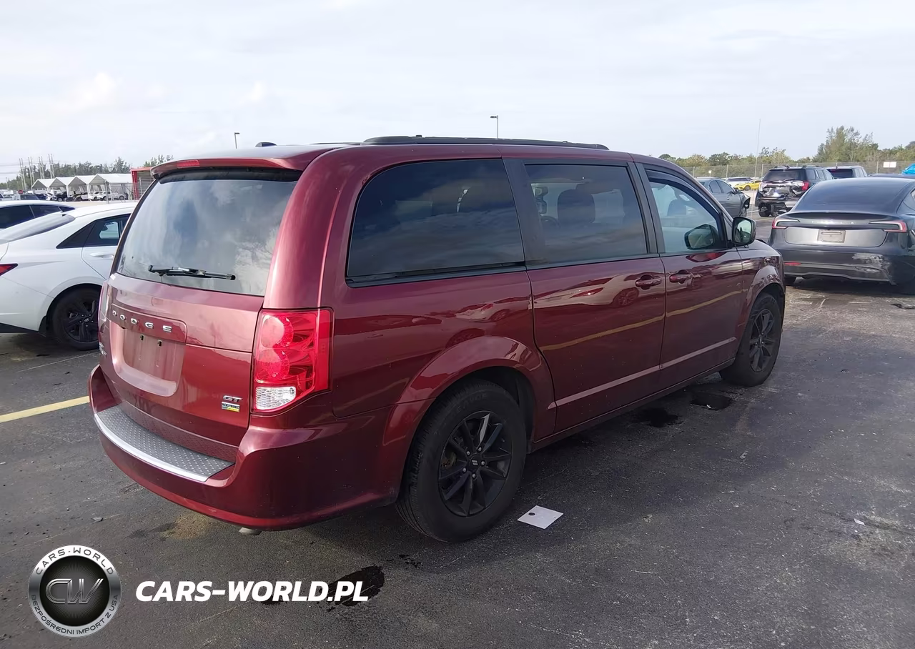 2019 Dodge Grand Caravan Gt VIN:2C4RDGEG5KR663163 - 4