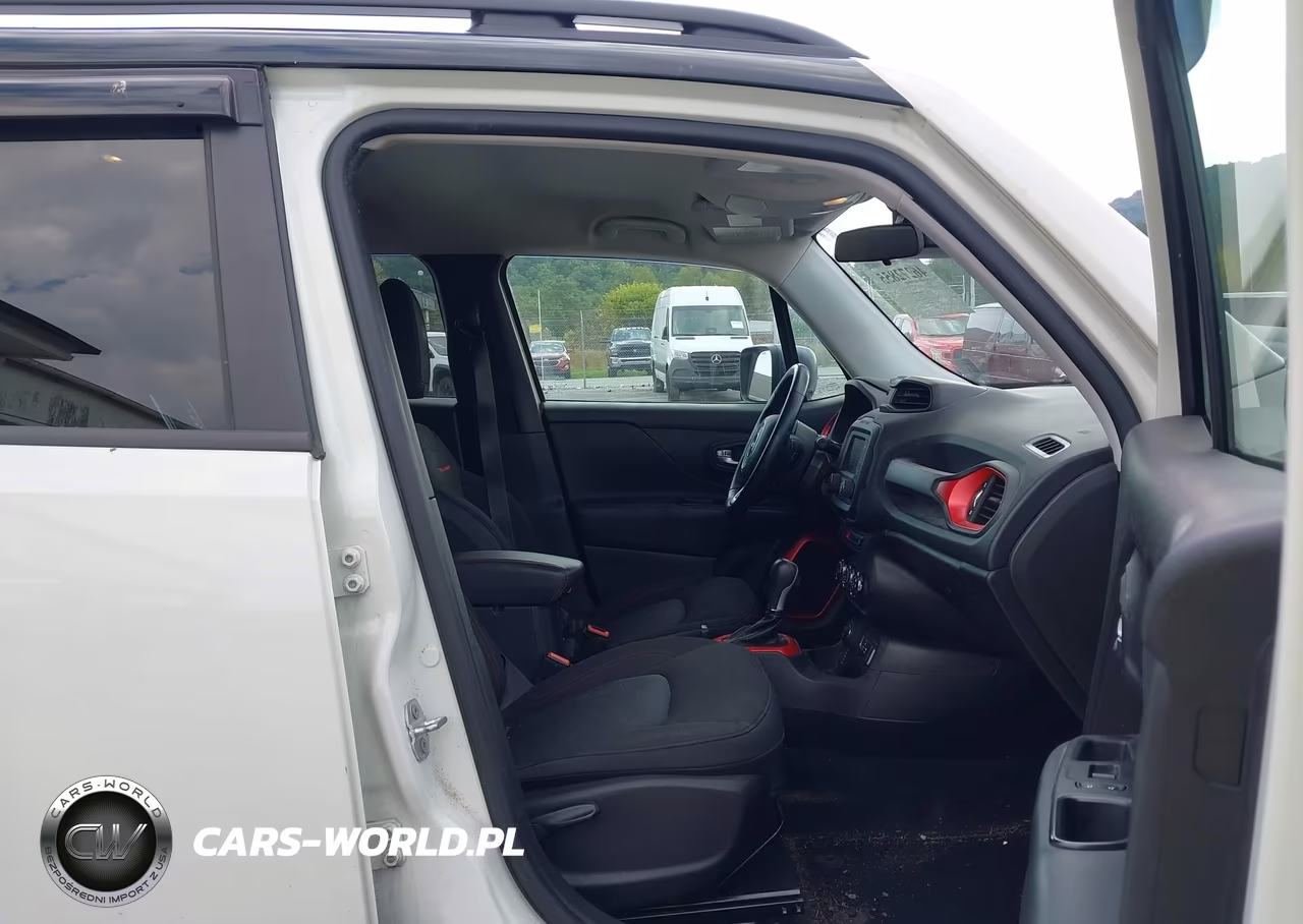2016 Jeep Renegade Trailhawk VIN:ZACCJBCT6GPD24344 - 5