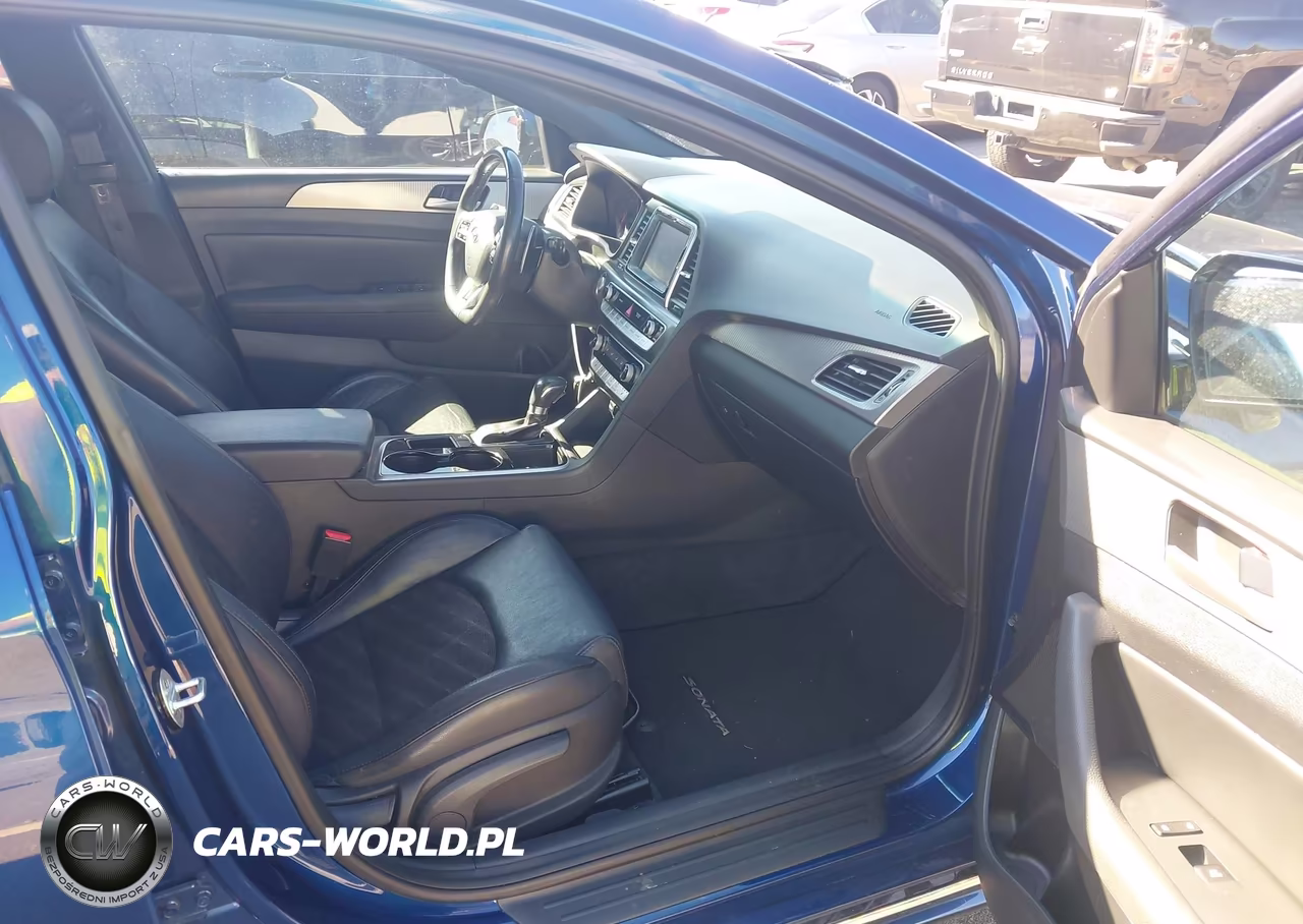 2018 Hyundai Sonata Sport VIN:5NPE34AF5JH614067 - 5