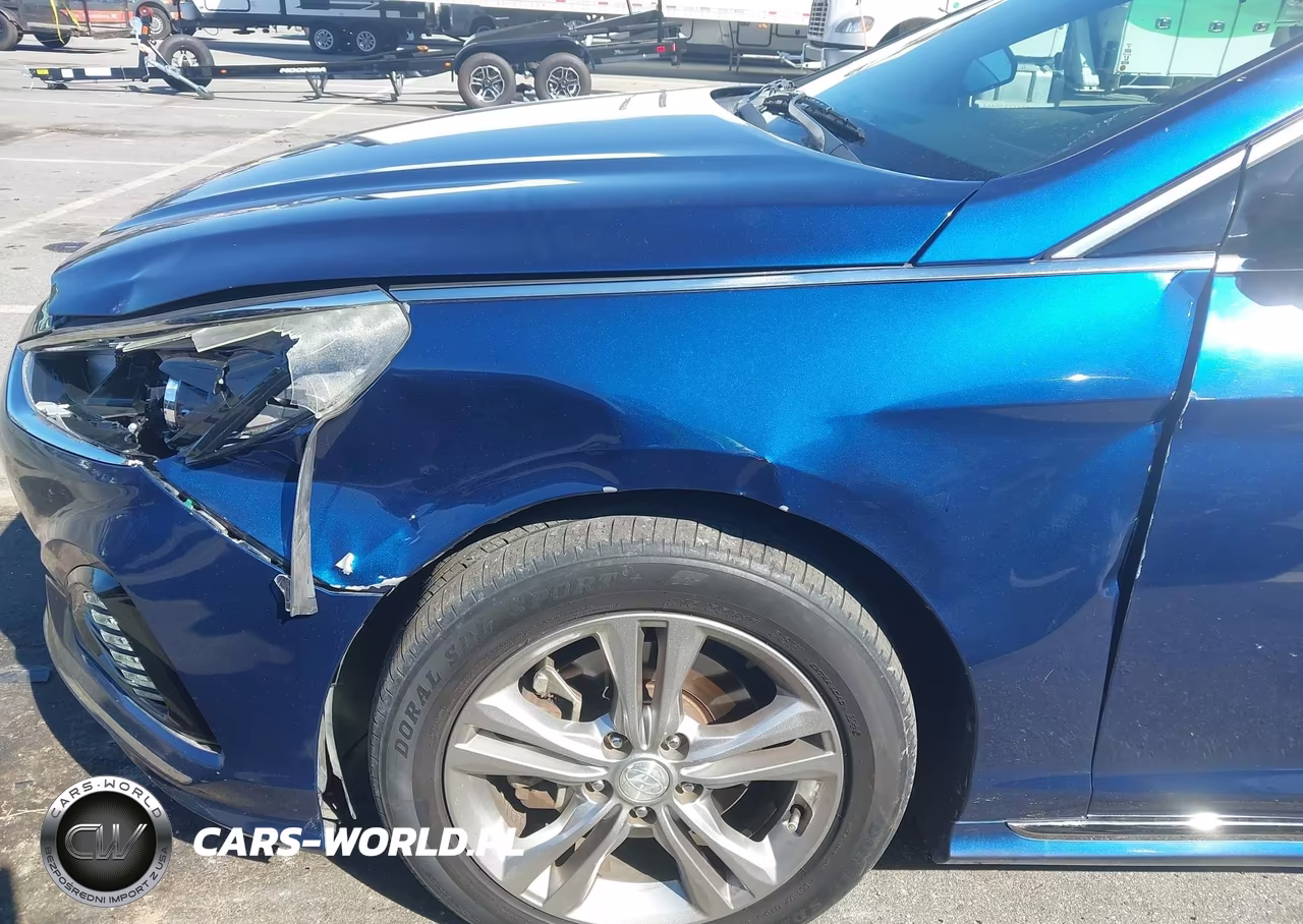 2018 Hyundai Sonata Sport VIN:5NPE34AF5JH614067 - 6