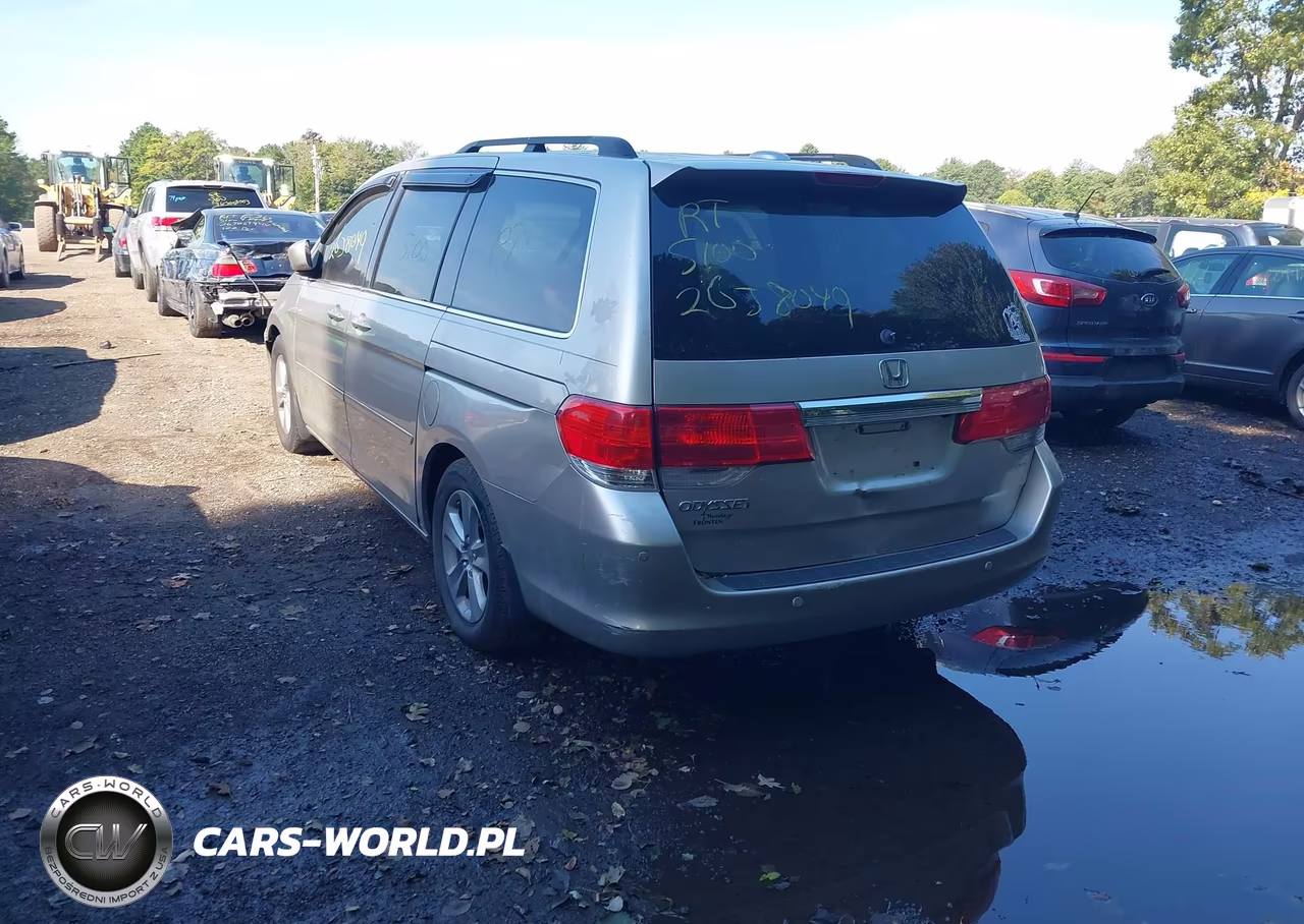 2008 Honda Odyssey Touring VIN:5FNRL38978B043153 - 3