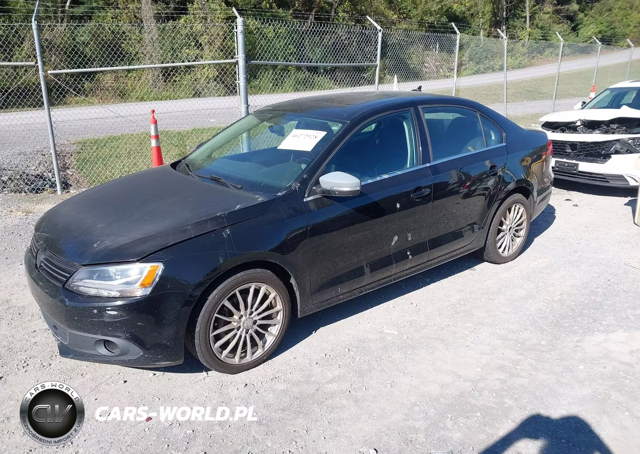 2011 Volkswagen Jetta 2.5L Sel VIN:3VWLX7AJ3BM360014 - 2