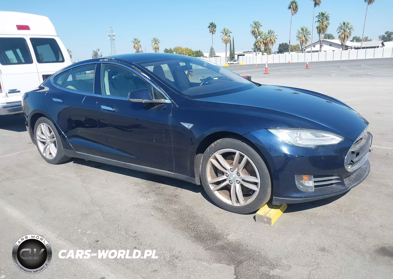 2013 Tesla Model S VIN:5YJSA1CN8DFP23265 - 1