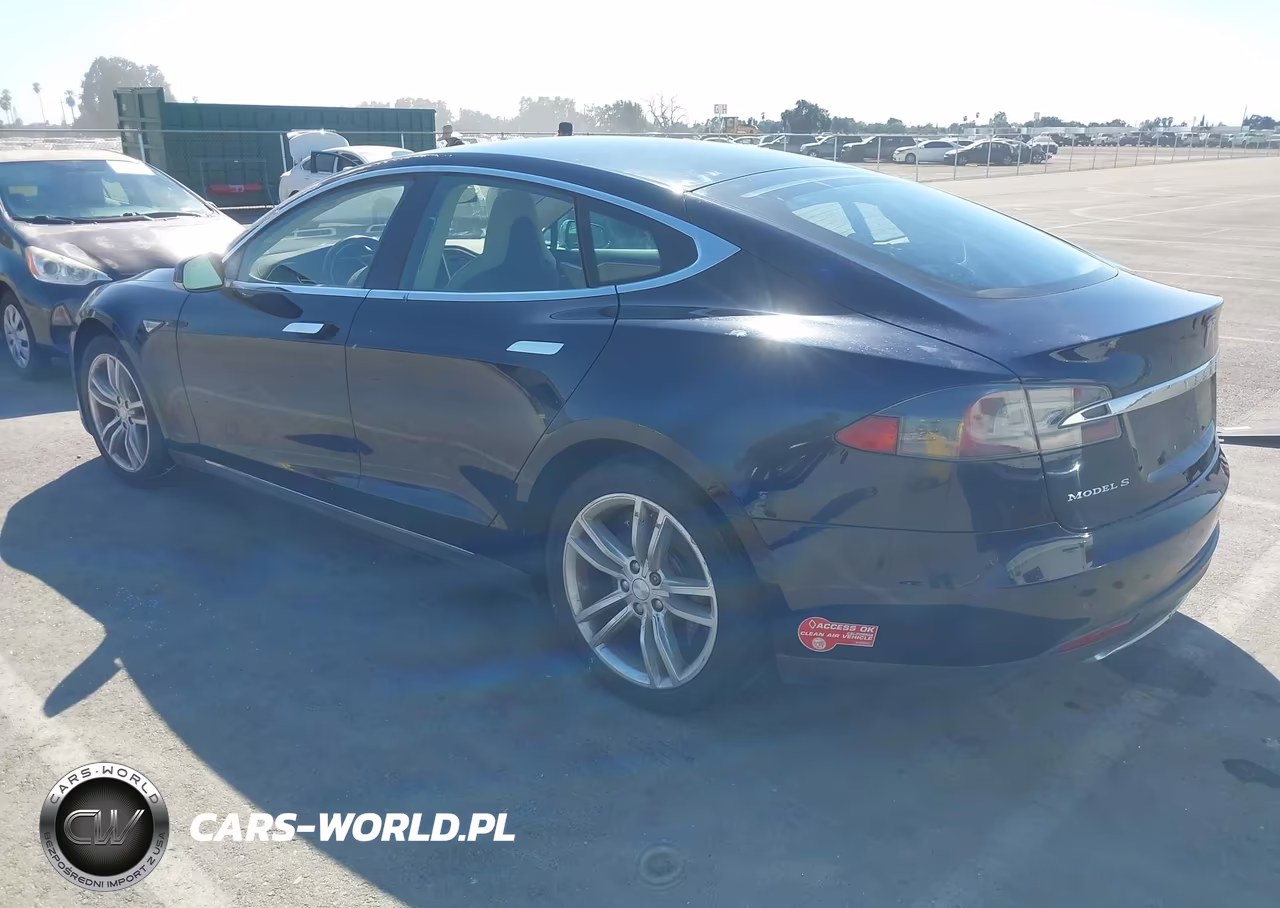 2013 Tesla Model S VIN:5YJSA1CN8DFP23265 - 3