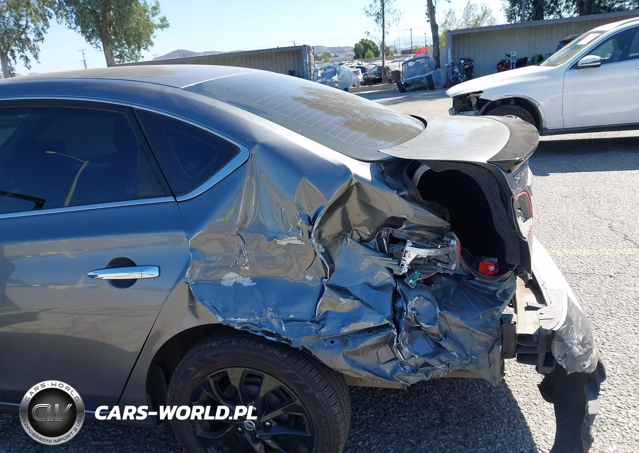 2018 Nissan Sentra S VIN:3N1AB7AP3JY285760 - 12
