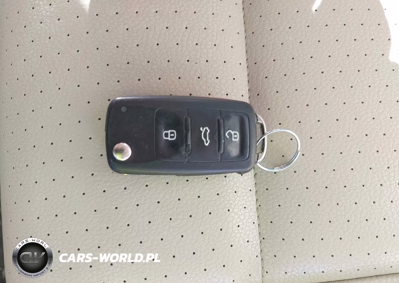 2016 Volkswagen Tiguan S VIN:WVGBV7AX7GW598718 - 11