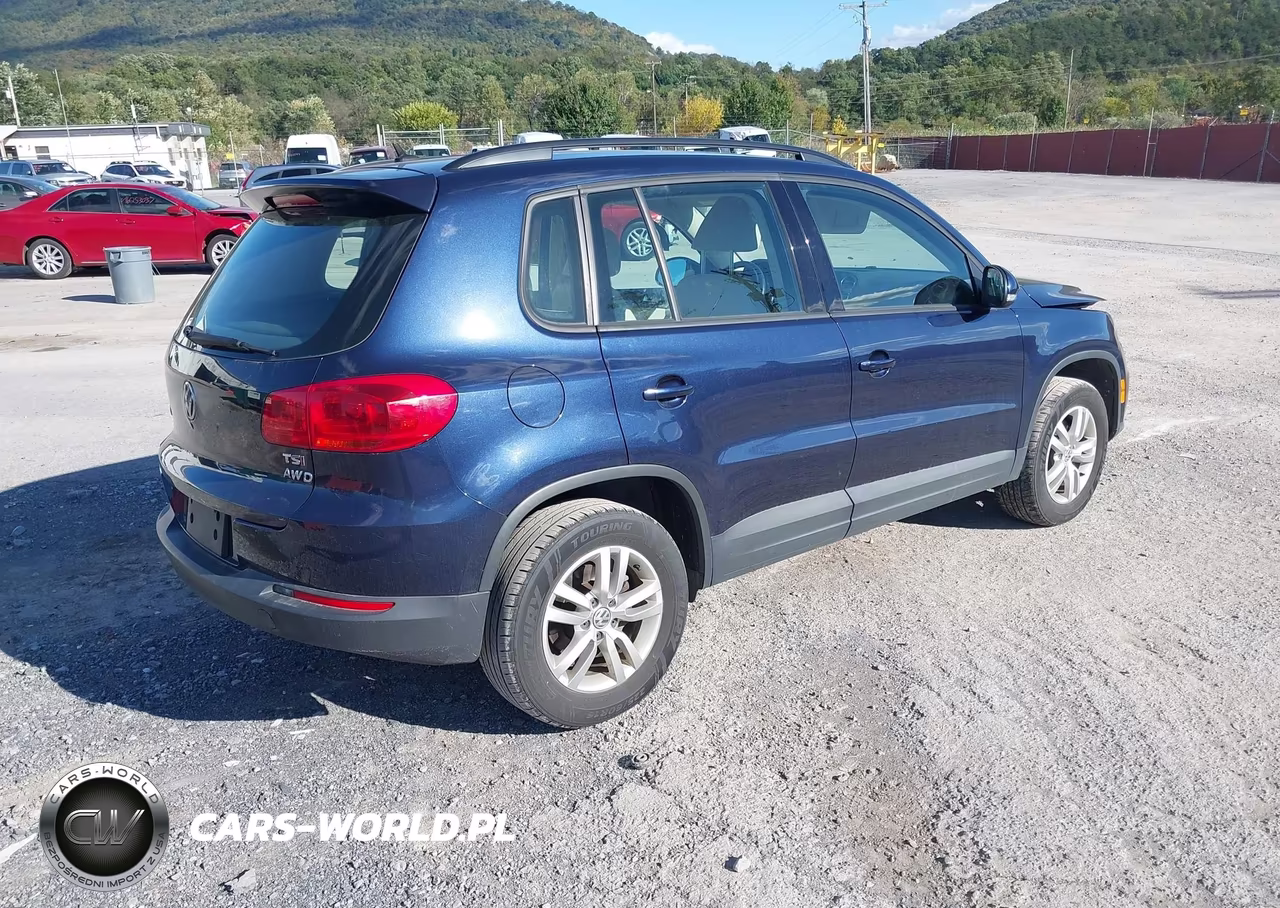 2016 Volkswagen Tiguan S VIN:WVGBV7AX7GW598718 - 4