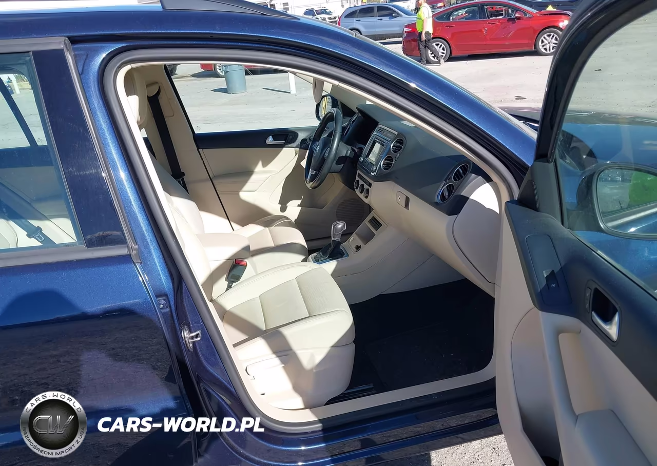 2016 Volkswagen Tiguan S VIN:WVGBV7AX7GW598718 - 5