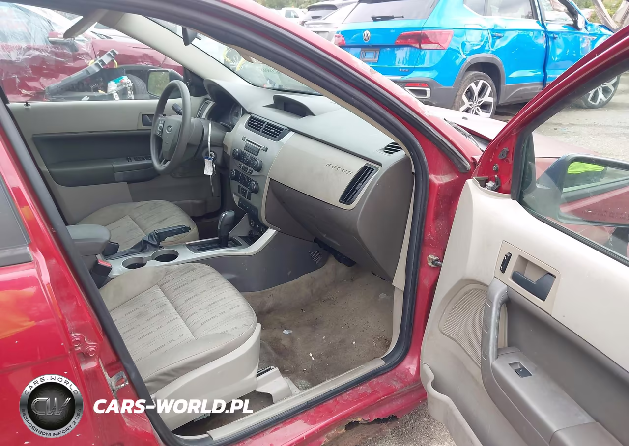 2011 Ford Focus Se VIN:1FAHP3FN5BW106887 - 5