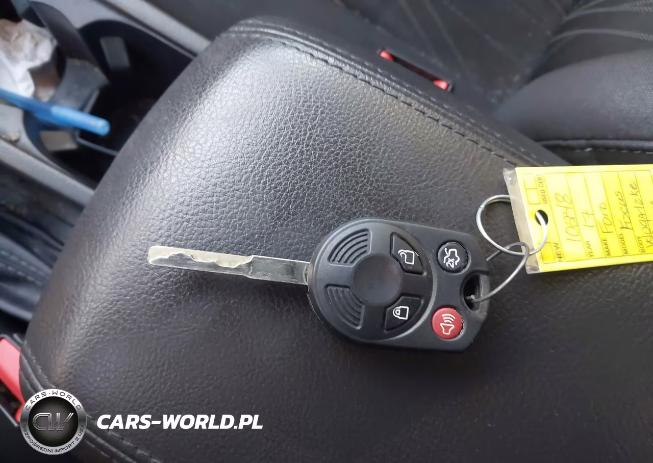2017 Ford Focus Se VIN:1FADP3FE7HL340909 - 11