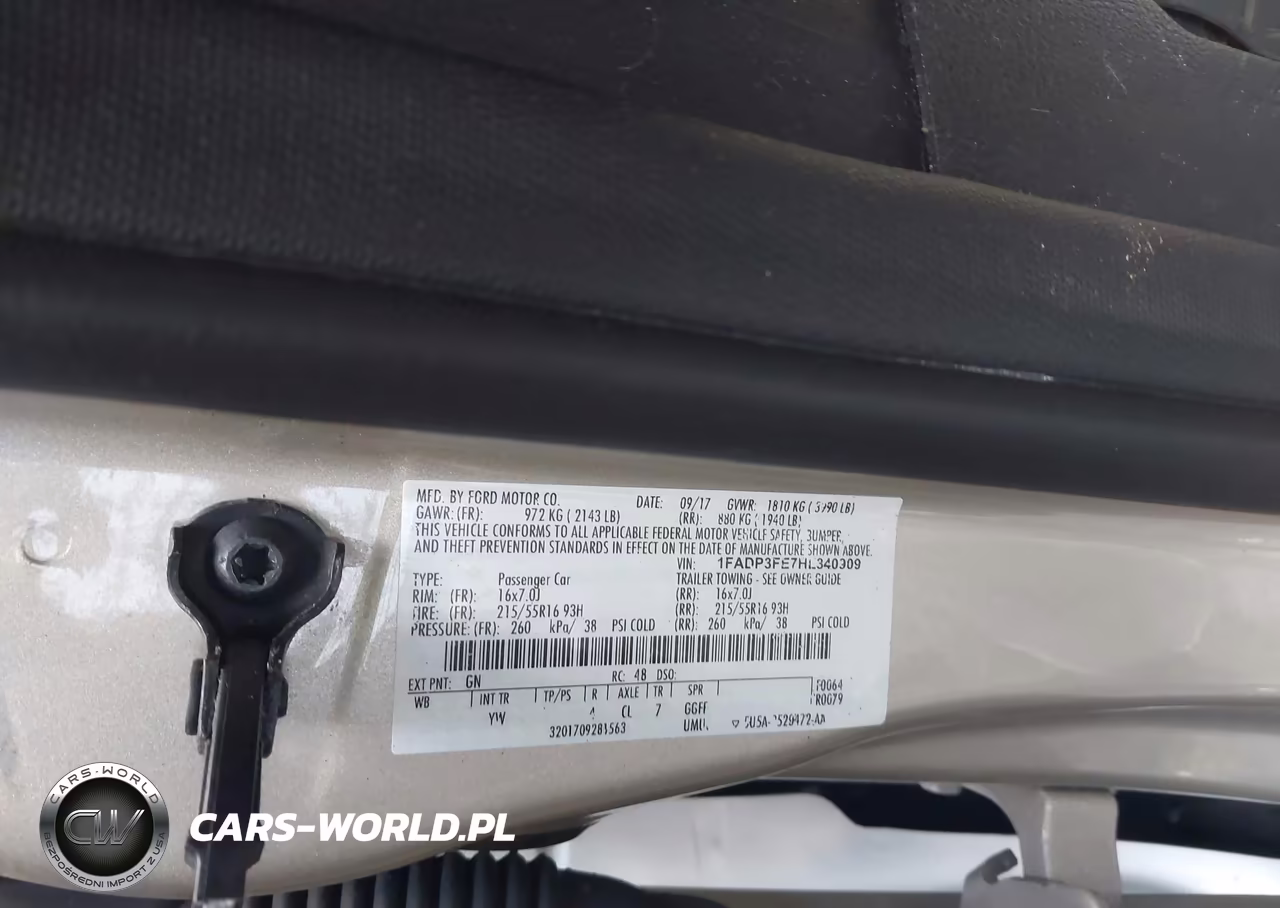 2017 Ford Focus Se VIN:1FADP3FE7HL340909 - 9