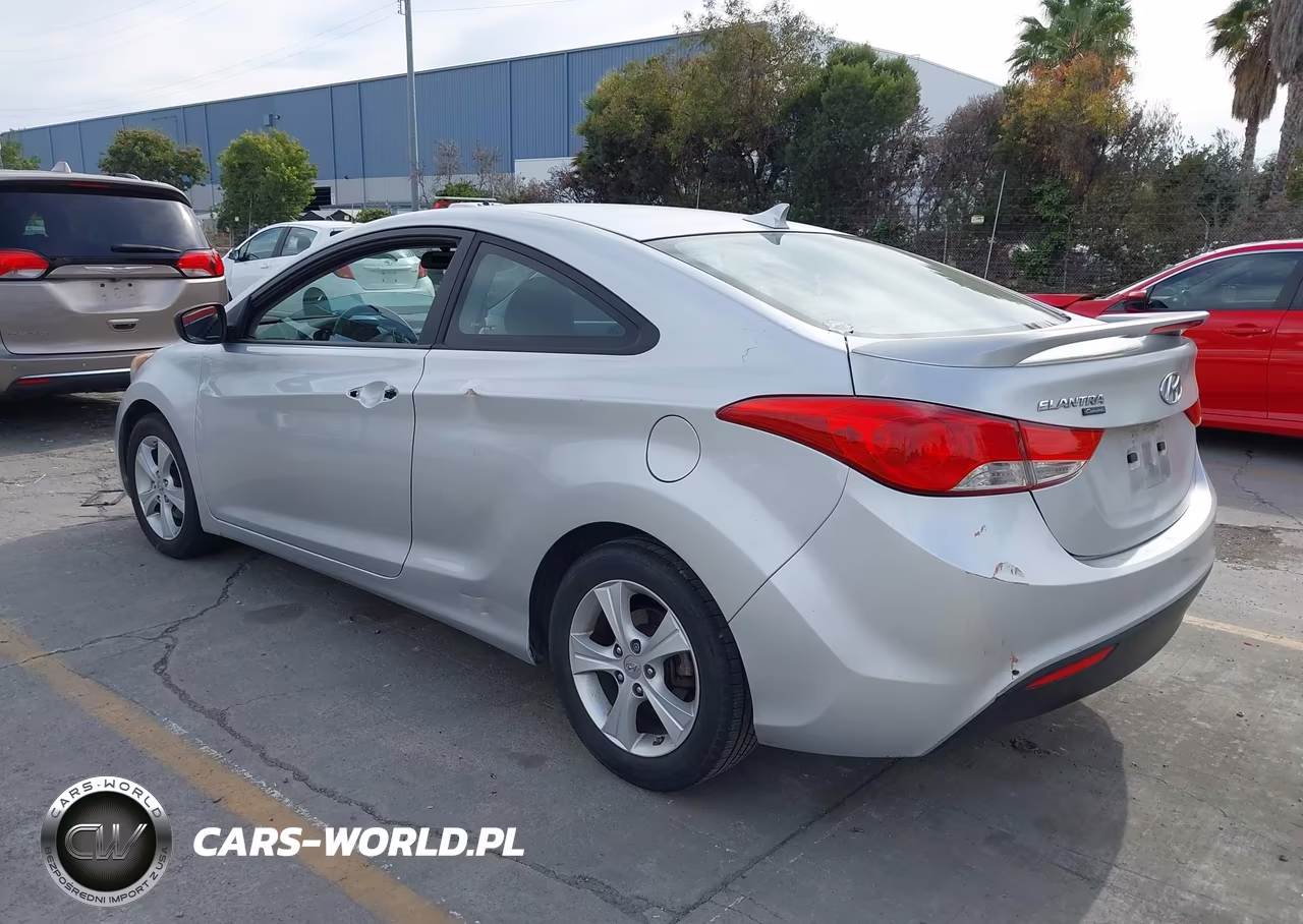 2013 Hyundai Elantra Gs VIN:KMHDH6AE0DU018628 - 3