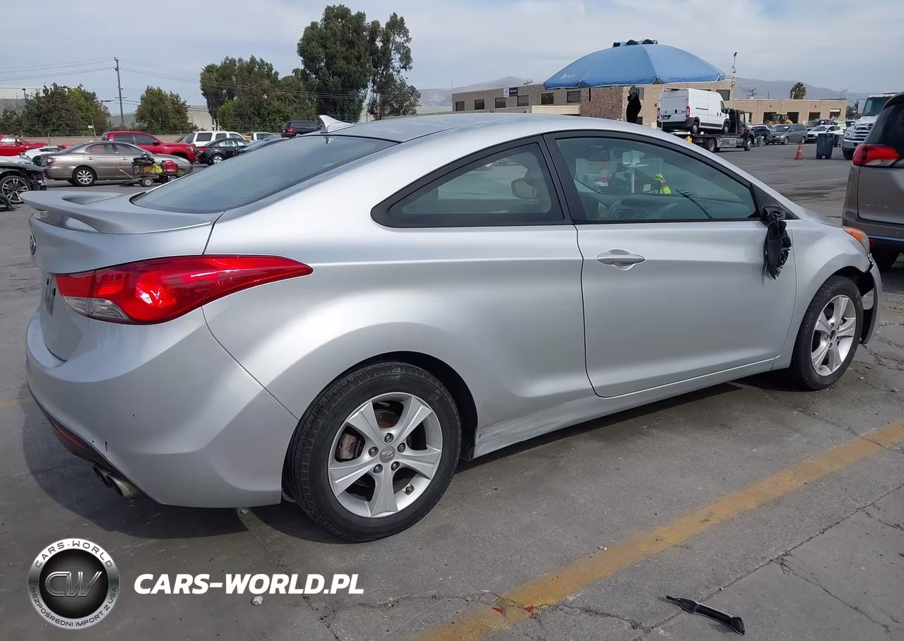 2013 Hyundai Elantra Gs VIN:KMHDH6AE0DU018628 - 4