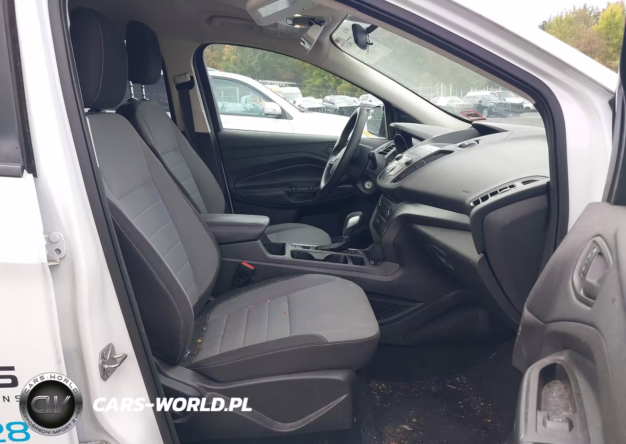 2019 Ford Escape S VIN:1FMCU0F71KUA47812 - 5