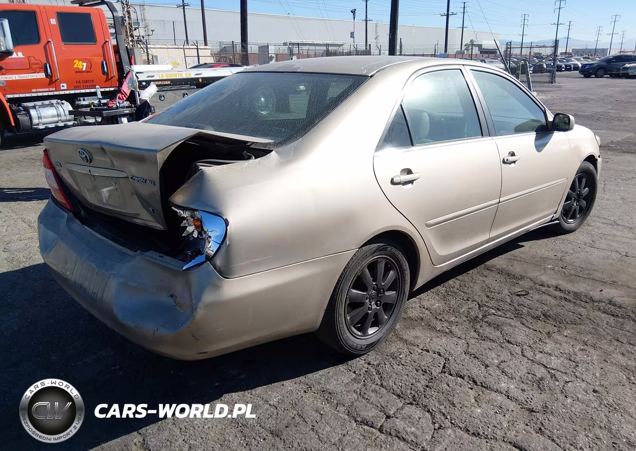 2002 Toyota Camry Xle V6 VIN:4T1BF30K82U003987 - 4