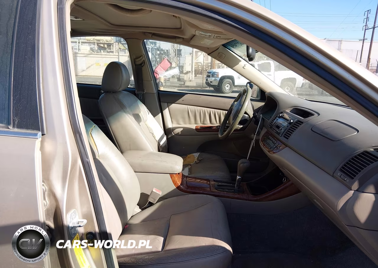 2002 Toyota Camry Xle V6 VIN:4T1BF30K82U003987 - 5