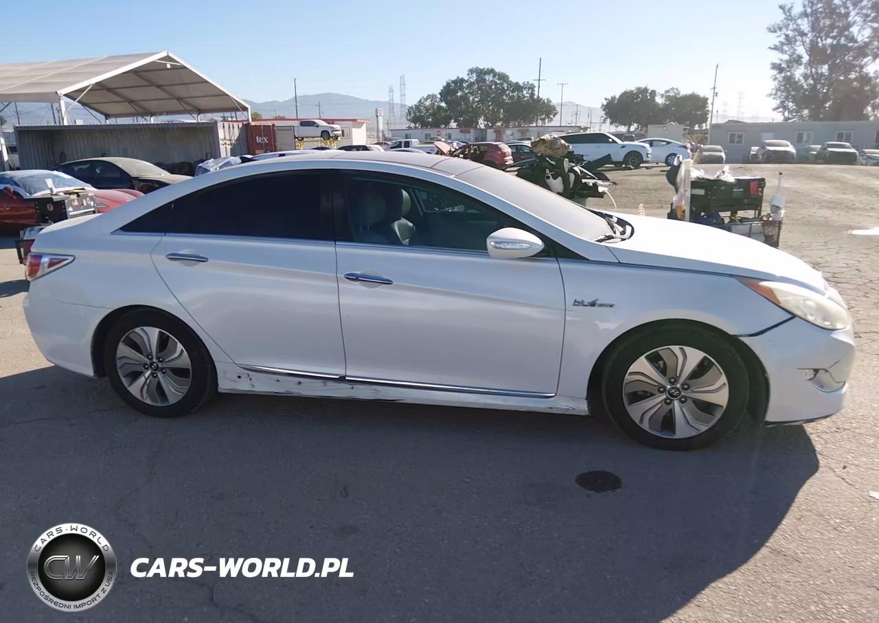 2013 Hyundai Sonata Hybrid Limited VIN:KMHEC4A41DA070690 - 15