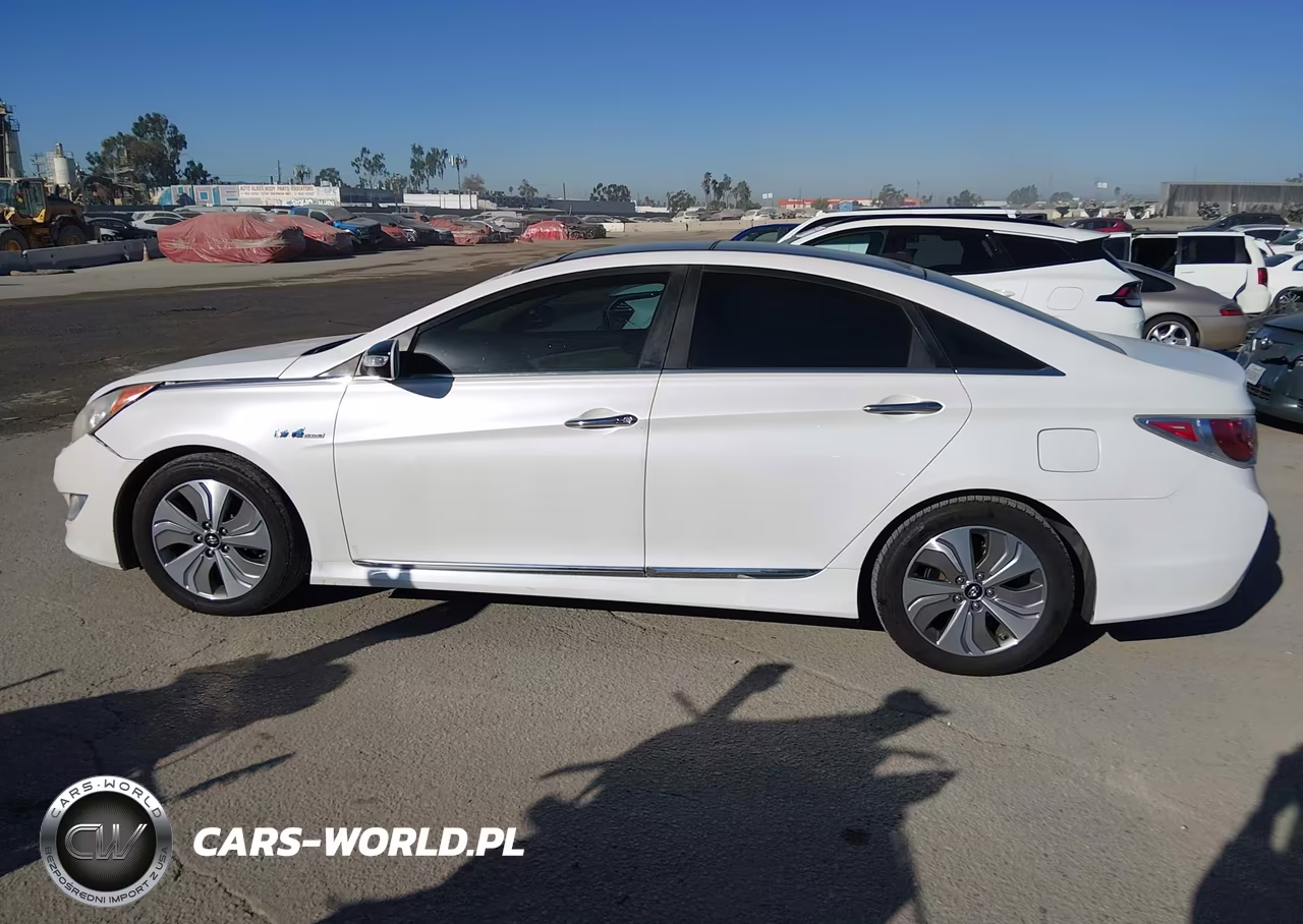 2013 Hyundai Sonata Hybrid Limited VIN:KMHEC4A41DA070690 - 16