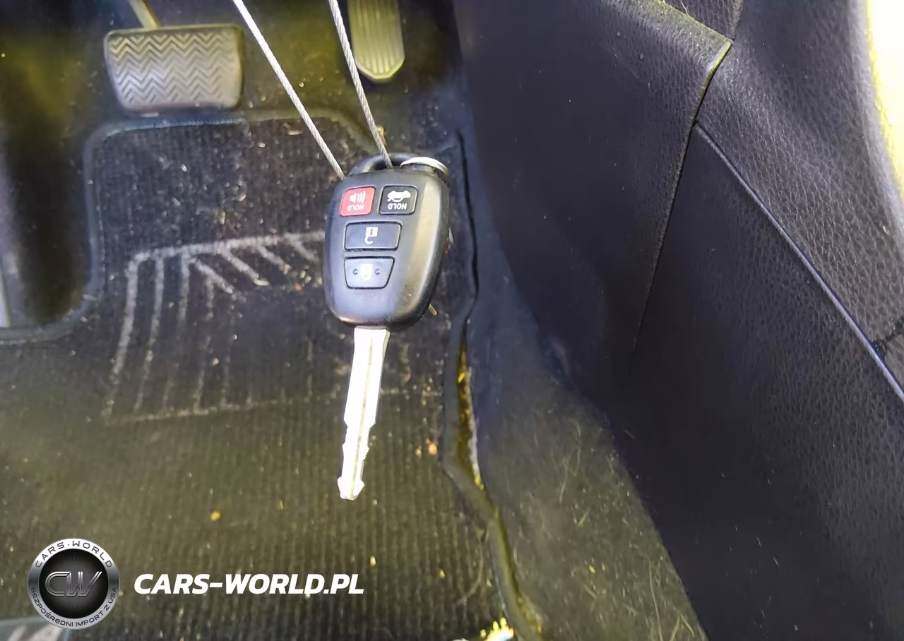 2015 Toyota Corolla S Plus VIN:2T1BURHE3FC231121 - 11