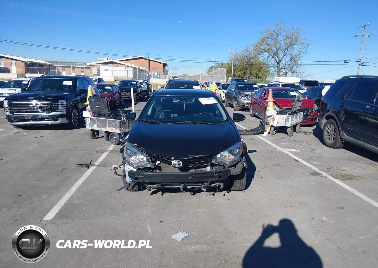 2015 Toyota Corolla S Plus VIN:2T1BURHE3FC231121 - 12