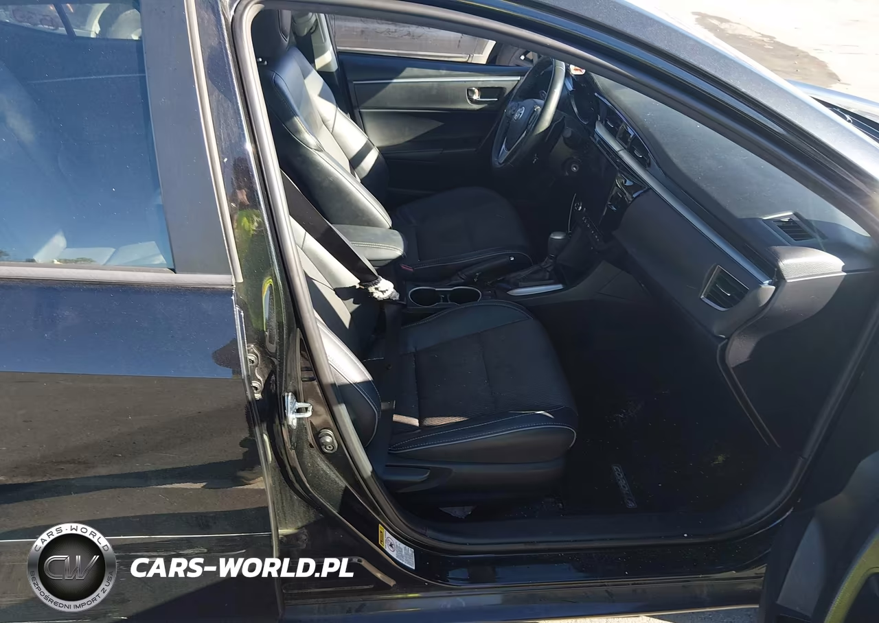2015 Toyota Corolla S Plus VIN:2T1BURHE3FC231121 - 5