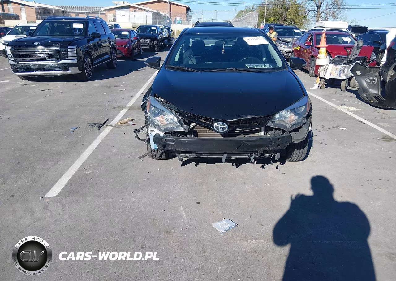 2015 Toyota Corolla S Plus VIN:2T1BURHE3FC231121 - 6