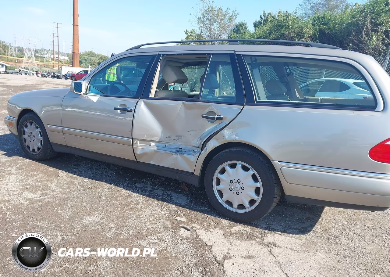 1999 Mercedes-Benz E 320 VIN:WDBJH65F5XA904569 - 3