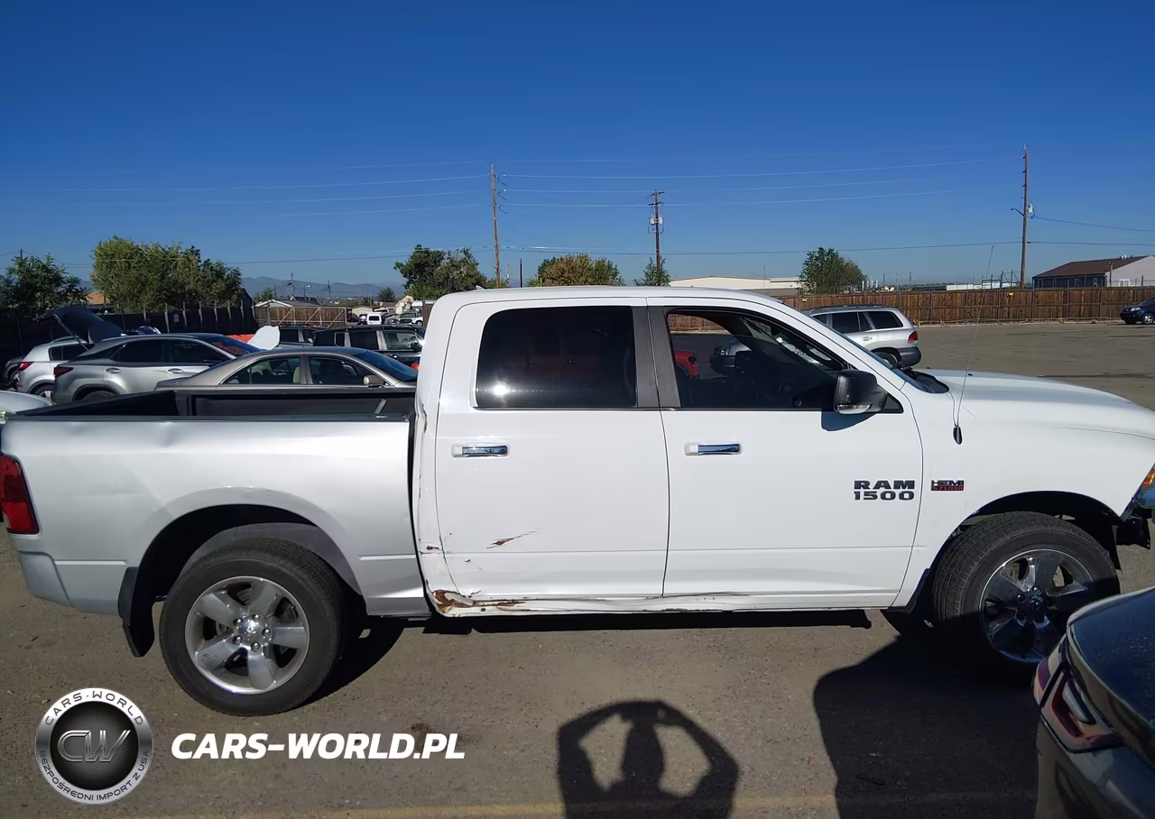 2018 Ram 1500 Big Horn 4X4 5'7 Box VIN:1C6RR7LTXJS109929 - 14