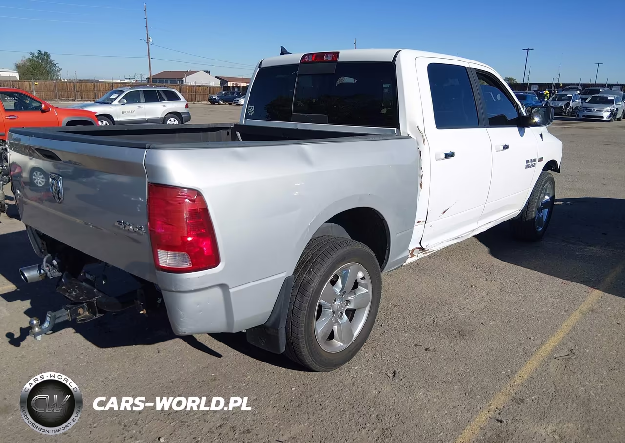 2018 Ram 1500 Big Horn 4X4 5'7 Box VIN:1C6RR7LTXJS109929 - 4