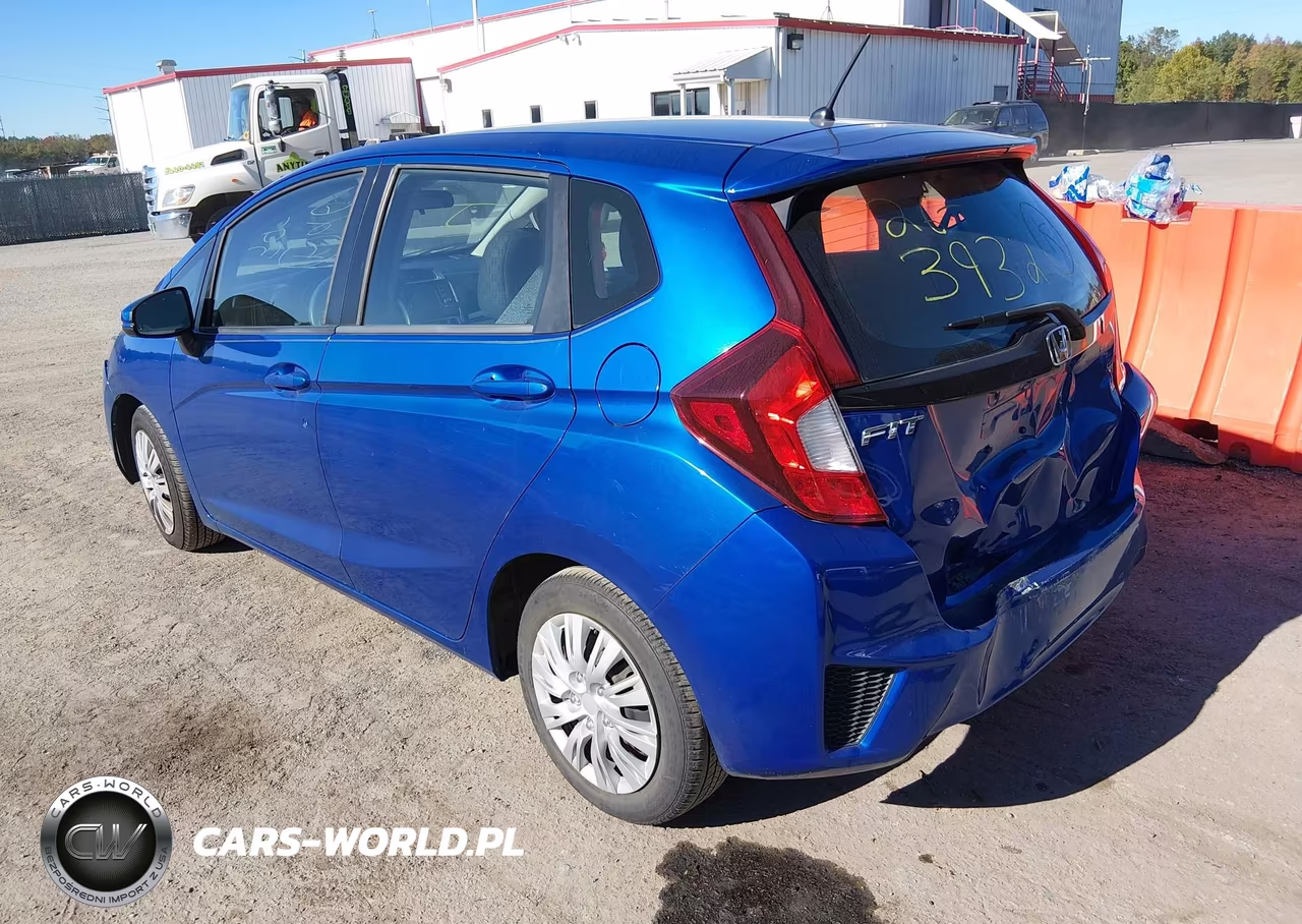 2015 Honda Fit Lx VIN:3HGGK5H58FM756219 - 3
