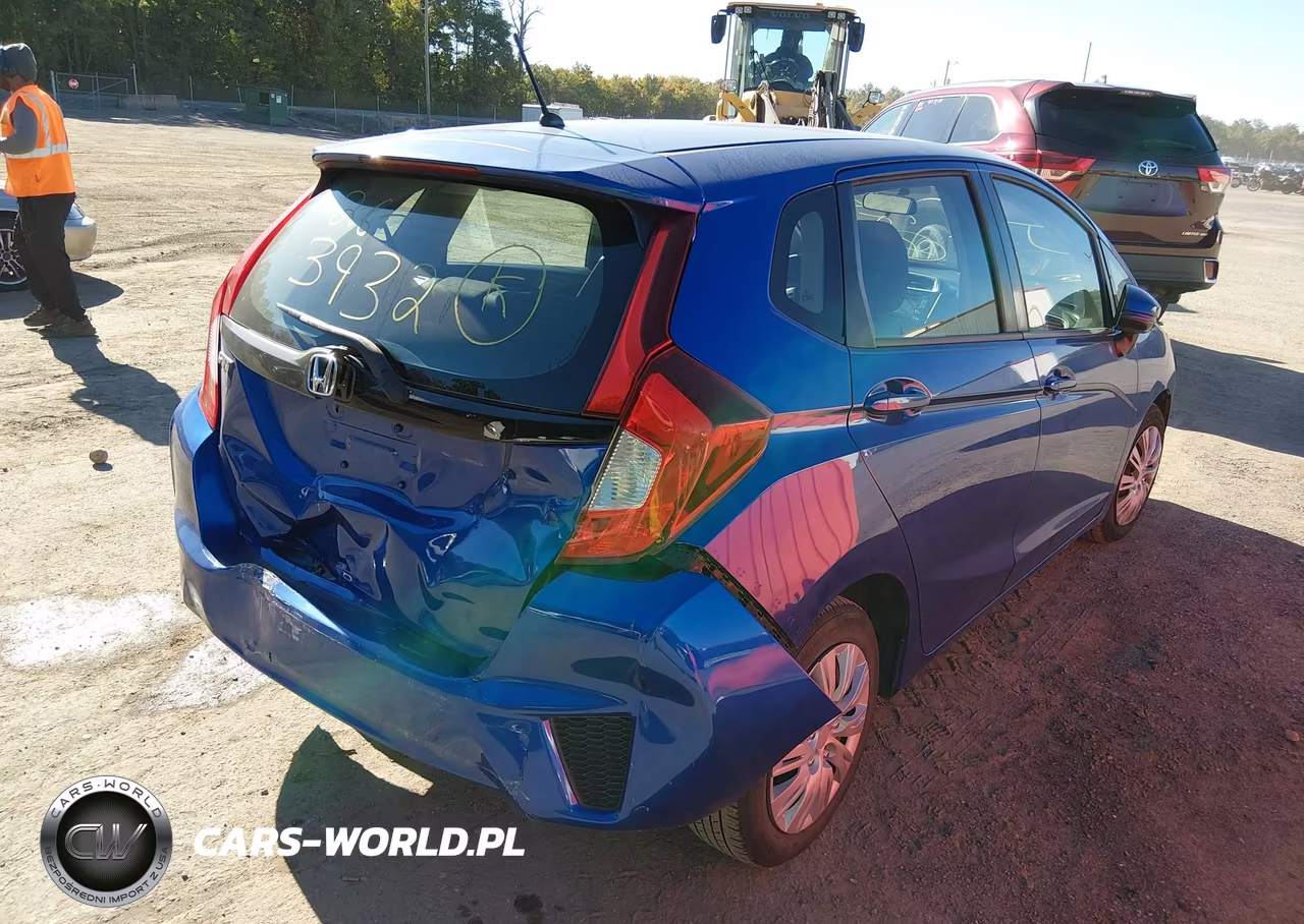 2015 Honda Fit Lx VIN:3HGGK5H58FM756219 - 4