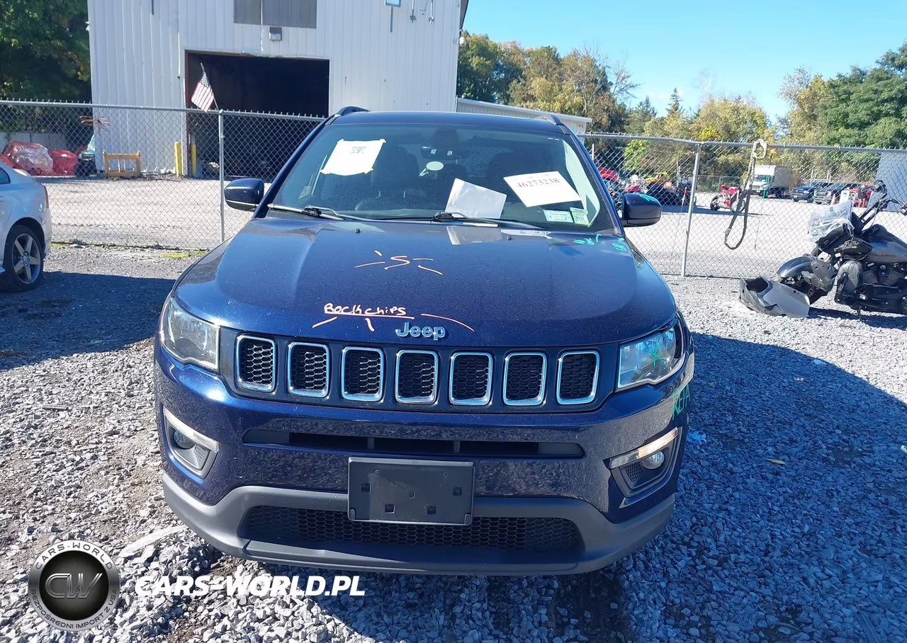 2018 Jeep Compass Latitude 4X4 VIN:3C4NJDBB6JT153169 - 12