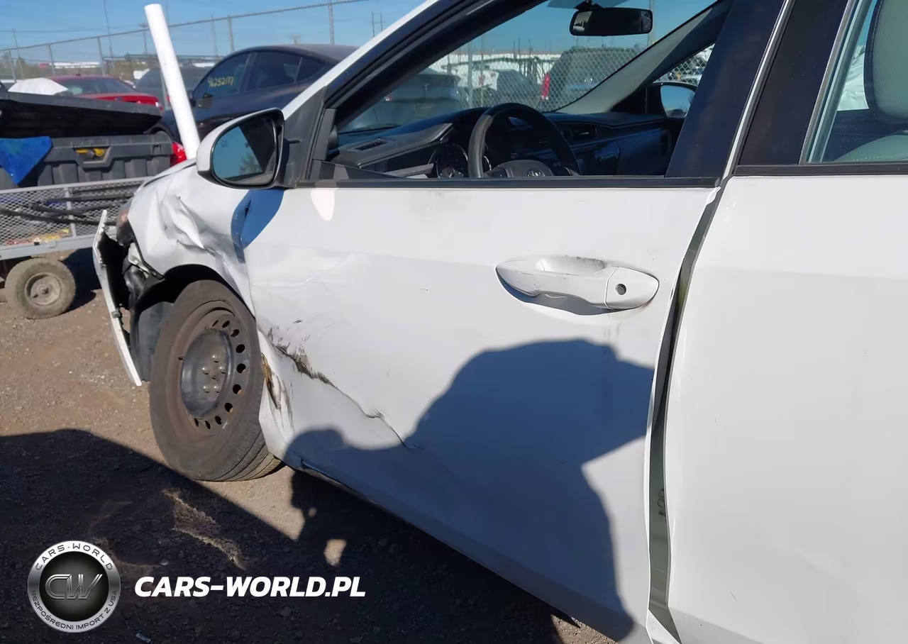 2016 Toyota Corolla Le VIN:2T1BURHE6GC615492 - 19