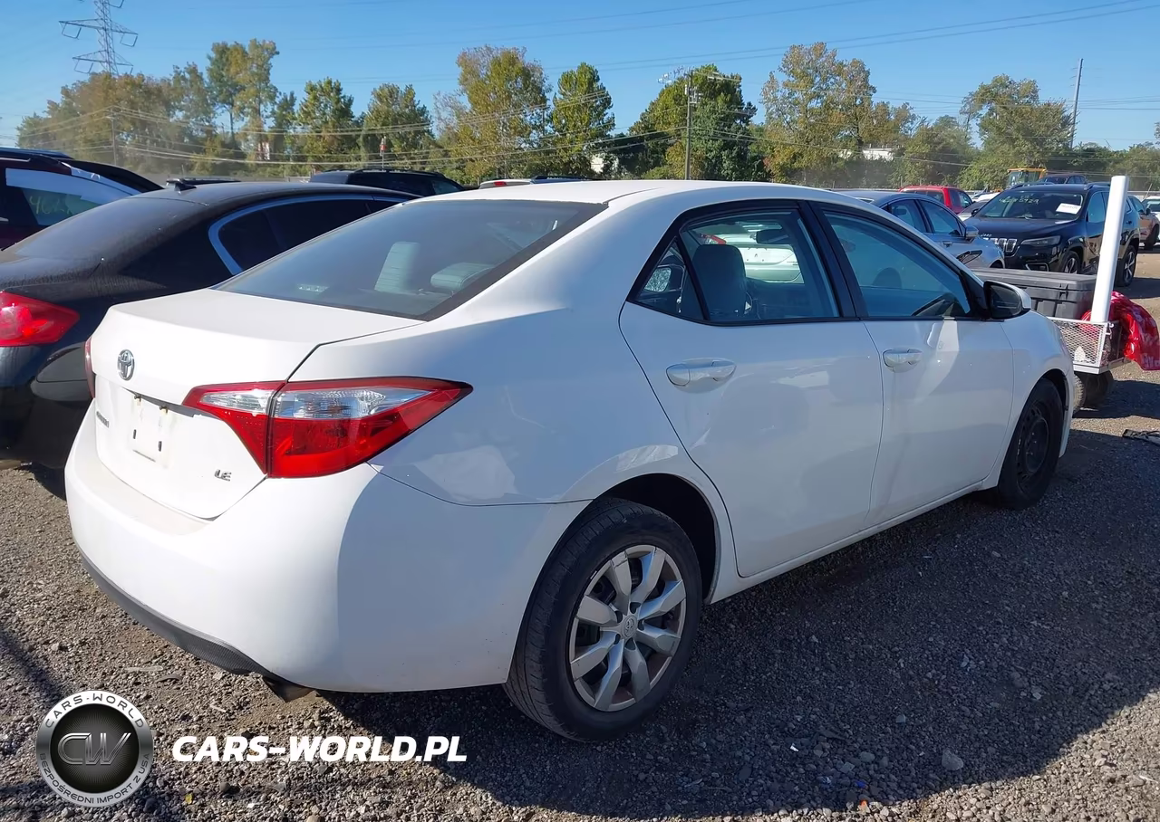 2016 Toyota Corolla Le VIN:2T1BURHE6GC615492 - 4