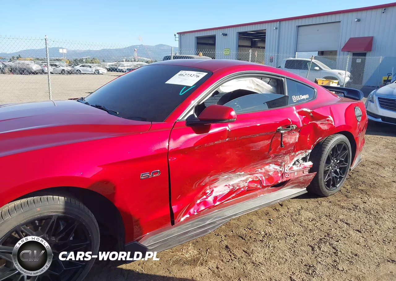 2018 Ford Mustang Gt Premium VIN:1FA6P8CF5J5160440 - 6