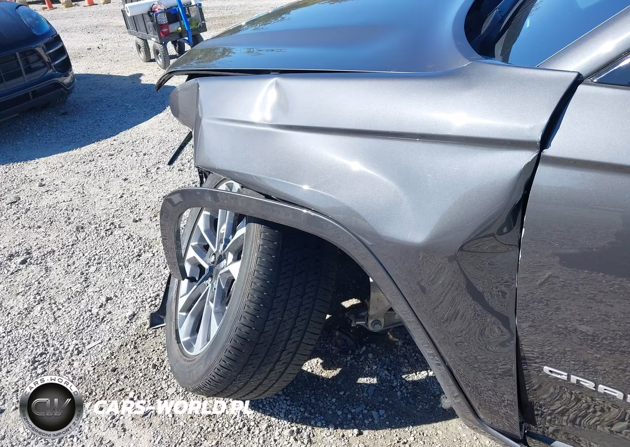 2024 Jeep Grand Cherokee L Overland 4X4 VIN:1C4RJKDGXR8620795 - 19