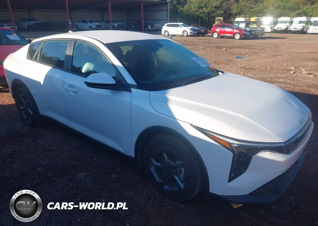 2026 Kia K4 Lxs