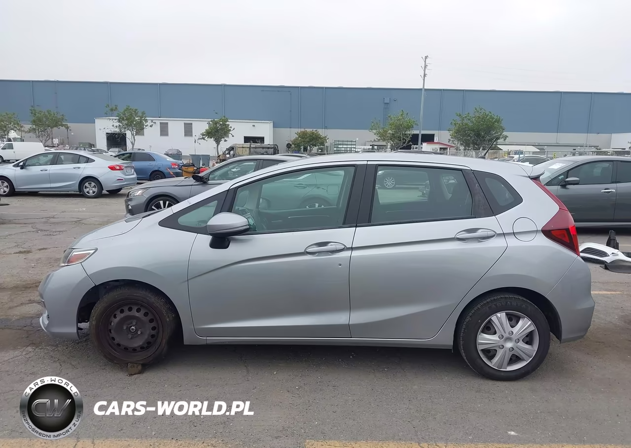 2019 Honda Fit Lx VIN:3HGGK5H4XKM745899 - 14